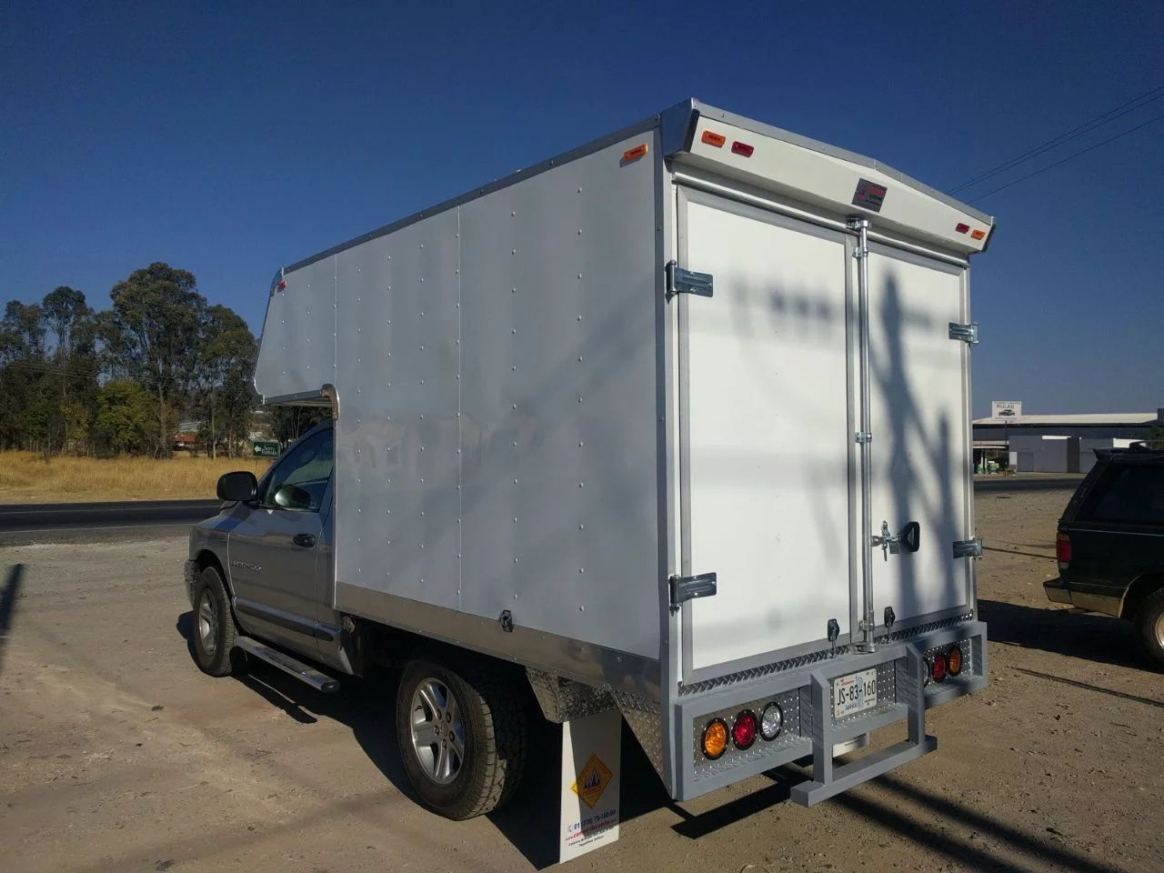 camper volado chasis