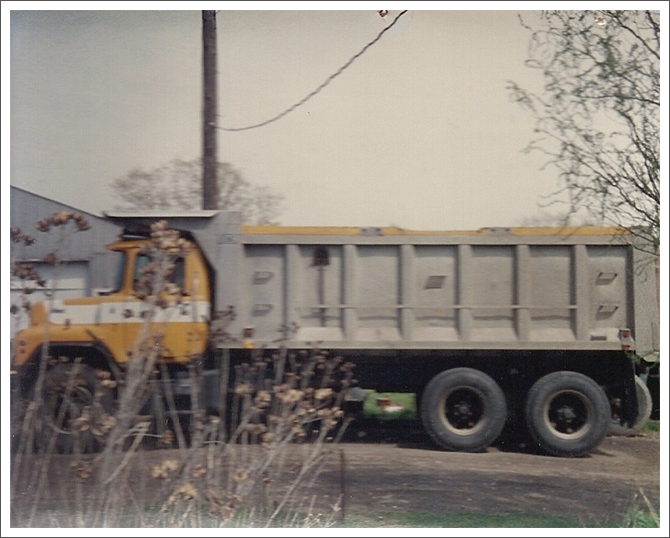 Heavy duty hauling truck||||
