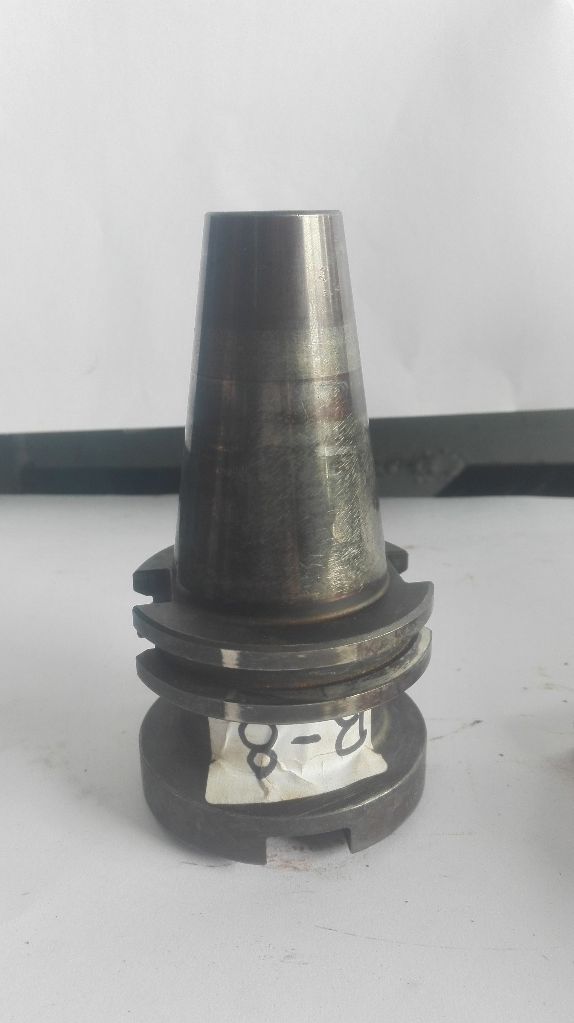 Marca:  SANDVIK COROMAT
Serie A390.45-40 63 050 M
Modelo: ISO CAT 40
Diámetro: 1 1/4''in 
No. ID: R8