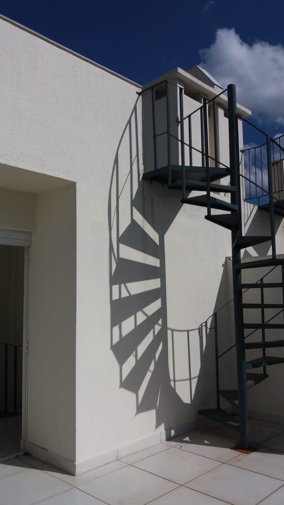 Escada (acesso para o terraço)
