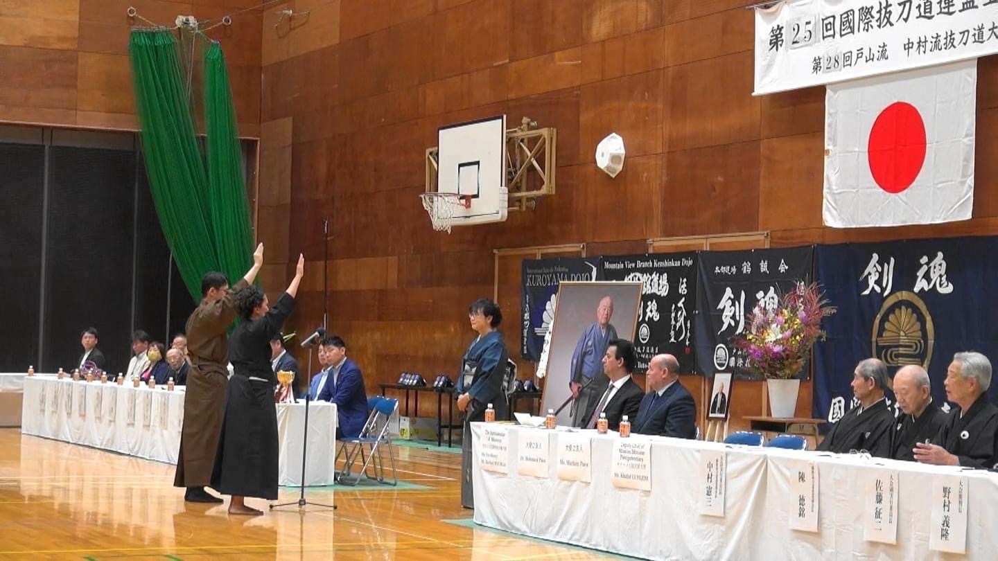Sherry reciting the oath at the beginning of the event.