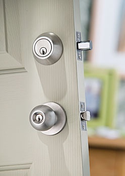 COMBOS CERROJO Y CHAPA DE BOLA 