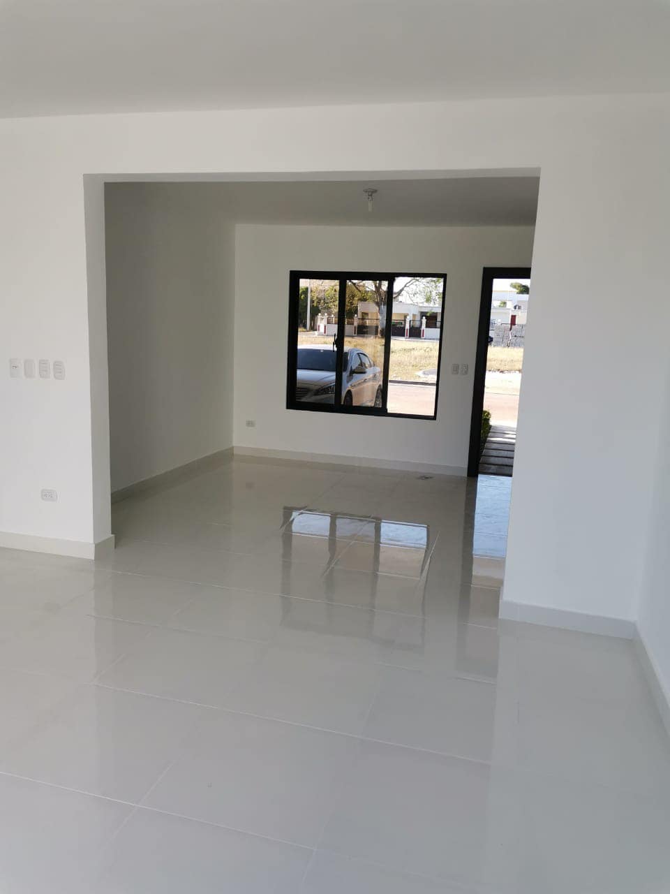 https://0201.nccdn.net/4_2/000/000/057/fca/177016-1.jpg