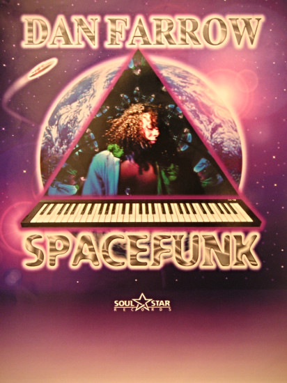 DAN FARROW 
ORIGINAL TOUR
POSTER 11X17 NOS
HQ SEMI-GLOSSY
FINISH