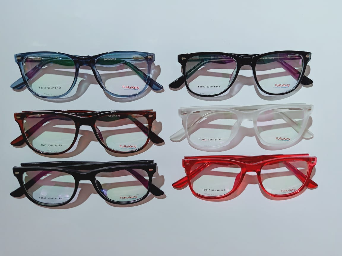 Modelo: F2017
Colores: Gris, Blanco, Negro, Negro mate, Cafe y Rojo