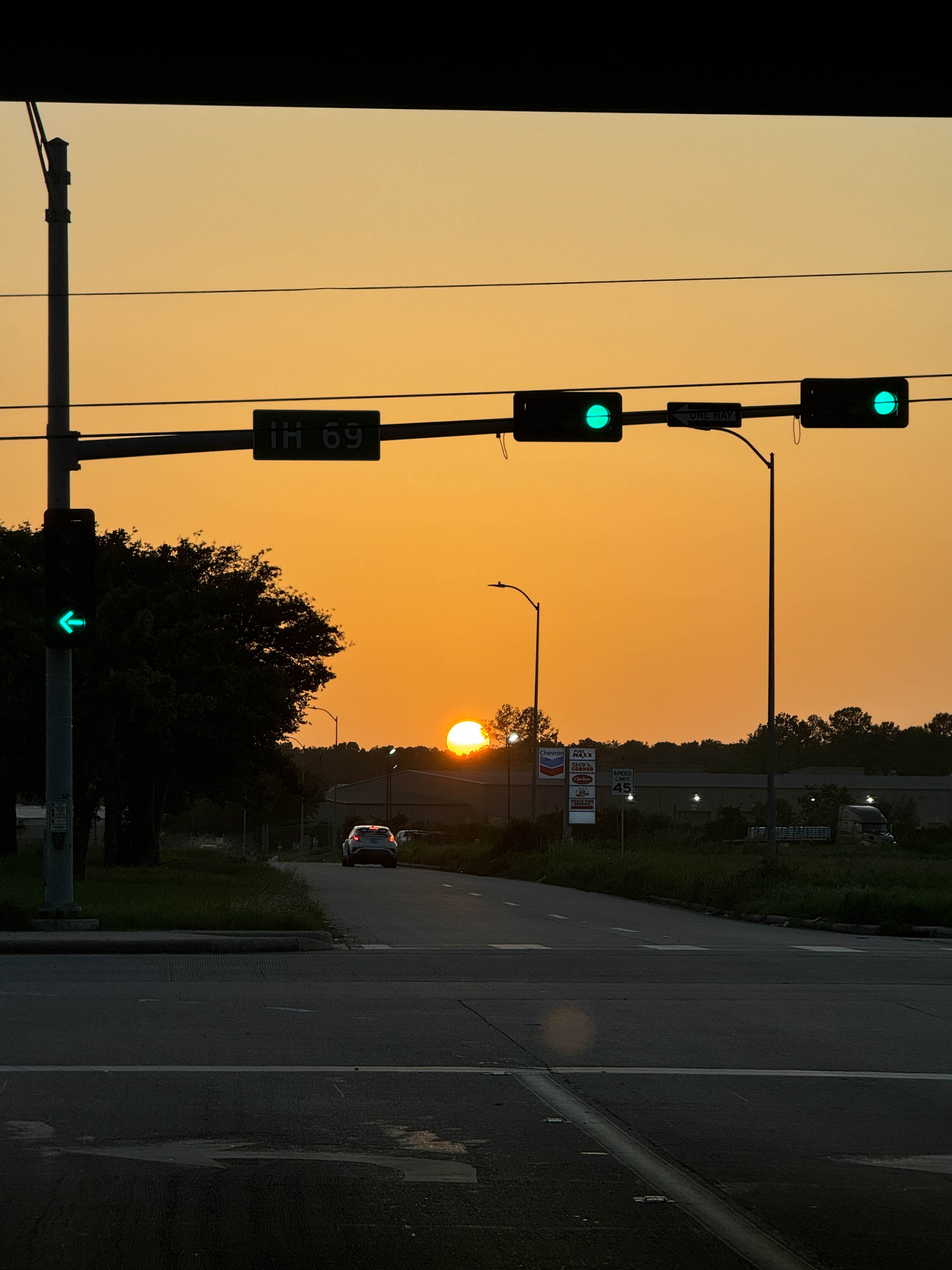https://0201.nccdn.net/4_2/000/000/057/fca/houston-order-21.jpg