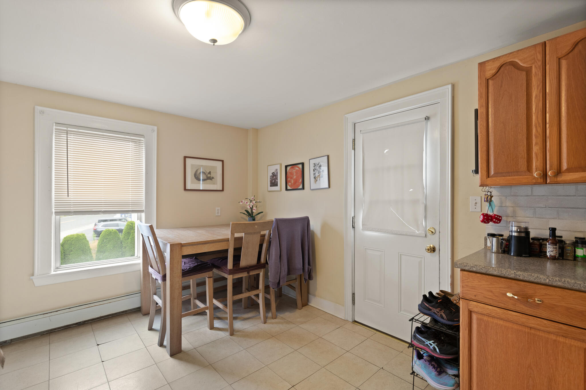 https://0201.nccdn.net/4_2/000/000/058/ad8/7-bridge-st-danvers-ma-01923-usa-015-024-kitchen4-mls_size.jpg