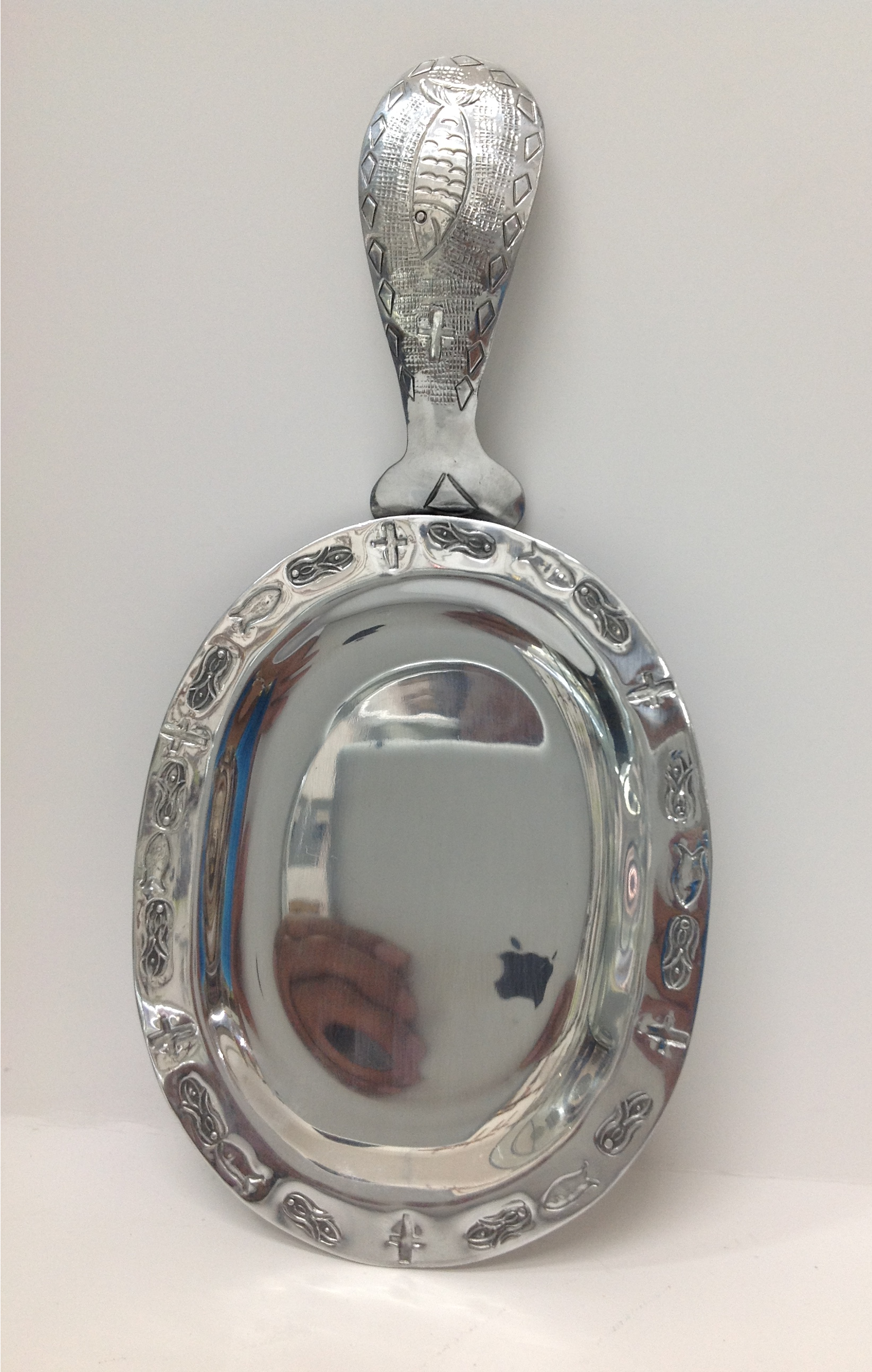 PLATILLO DE COMUNIÓN DE ALUMINIO