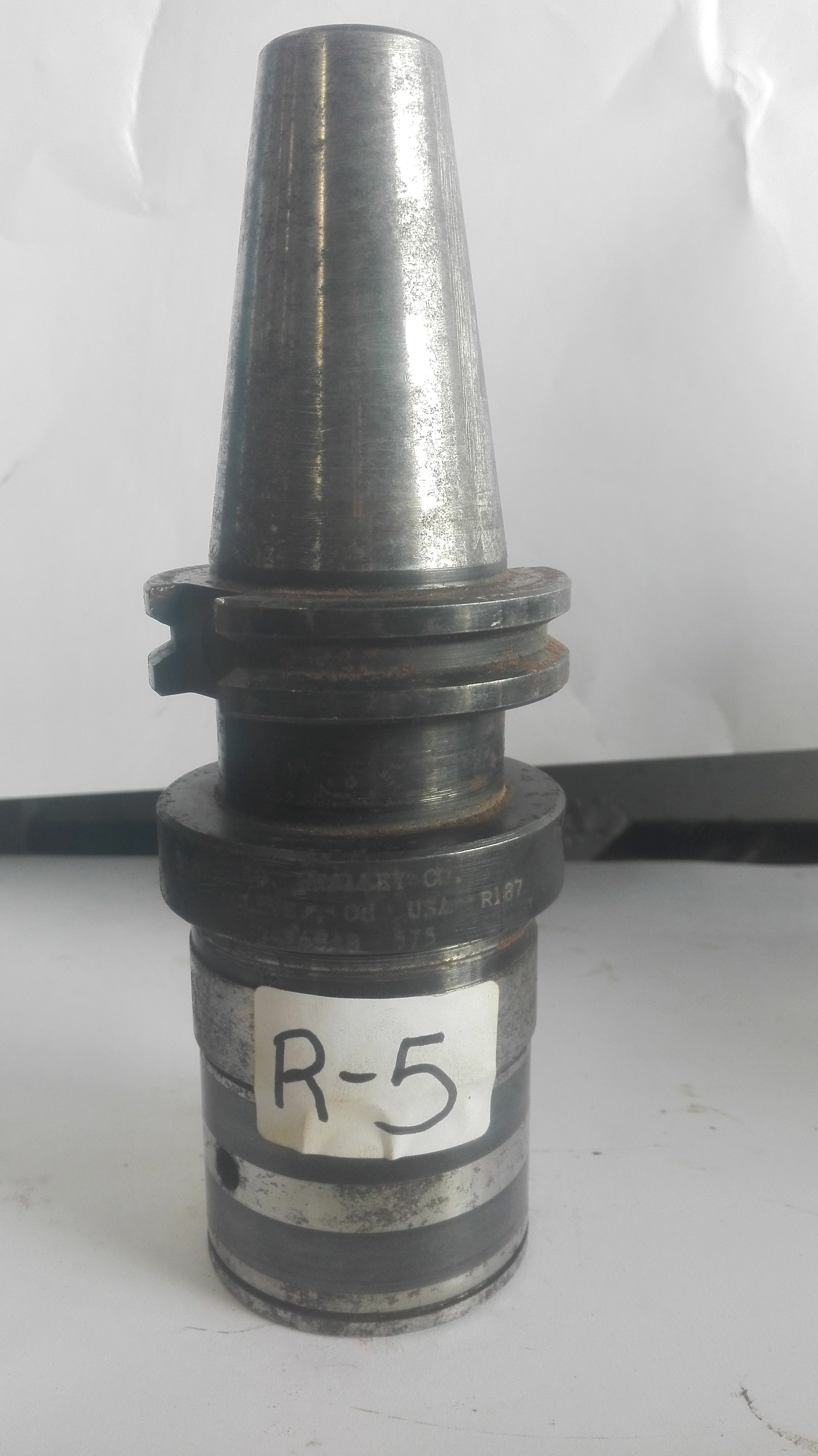 Marca: CLAVE ON USA
Modelo: ISO CAT 40
SERIE. R-187
Diámetro: 1''in
Cuenta con porta boquilla
No.ID: R5
