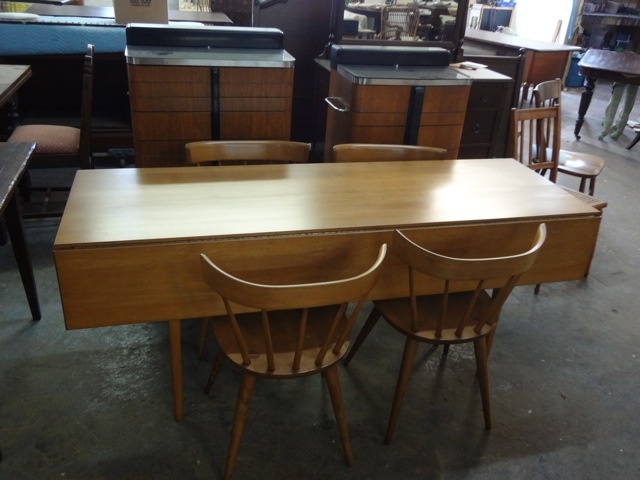 Original Paul McCobb mid 20th c Dining Table with matching Chairs