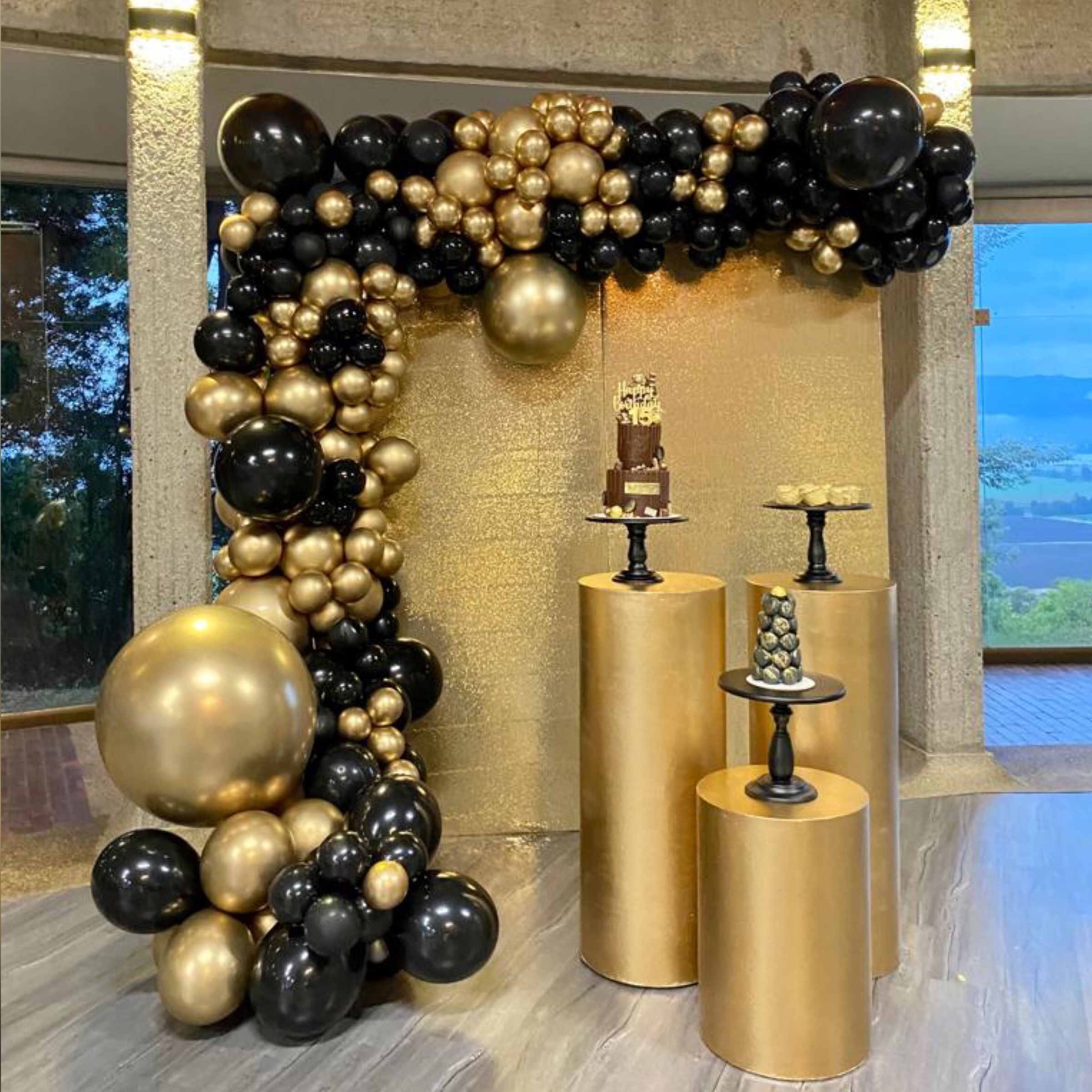 Altura 2.20m x 1.04m
Tapizado Dorado
$80.000
Imagen referencial 2
Mensaje Personalizado 70.000
Precio unitario por modulo