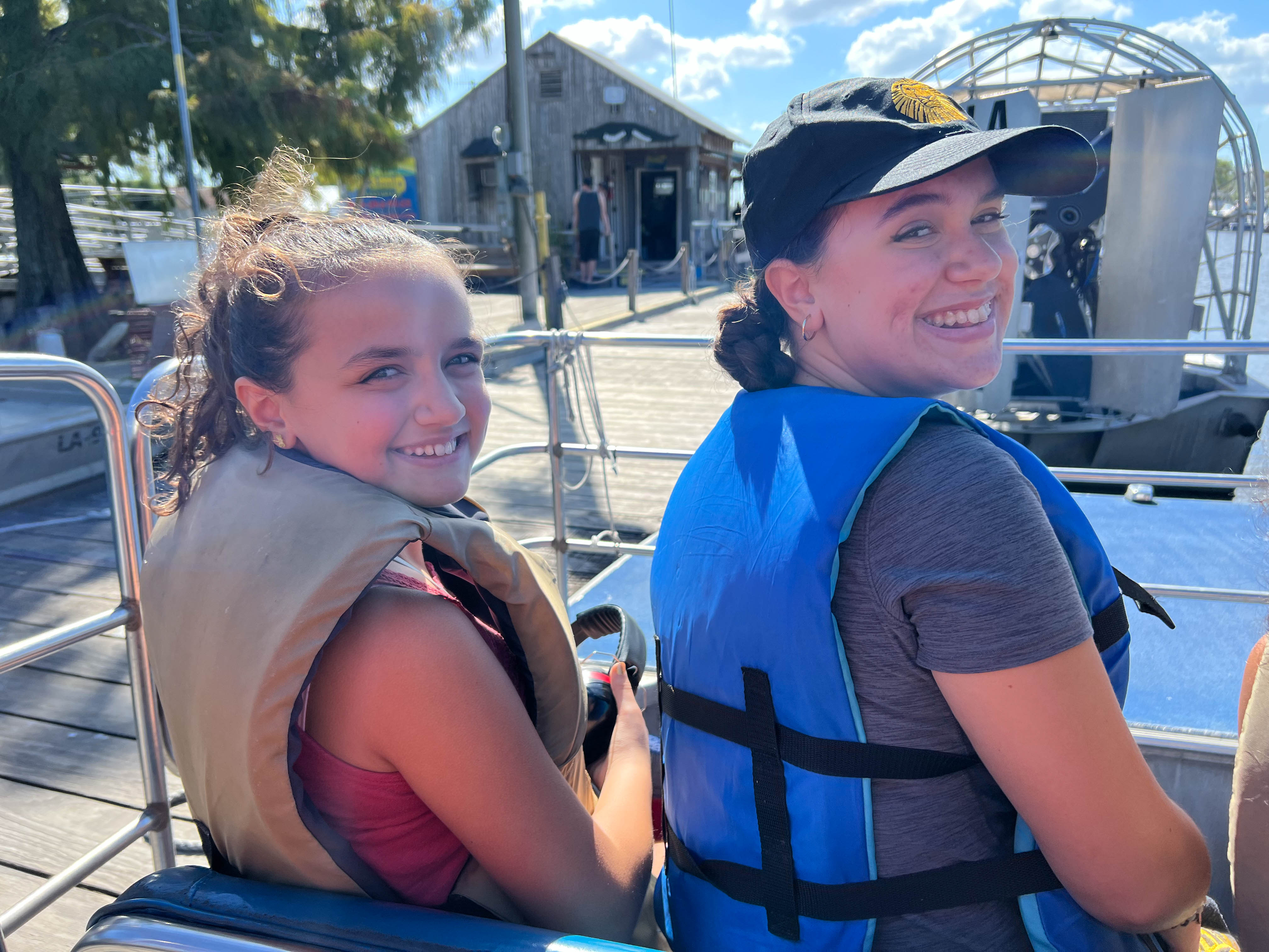 Aligator swamp tour