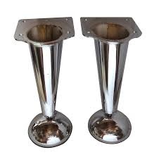              Pata para sofá 
             altura 100mm 
                Cromada