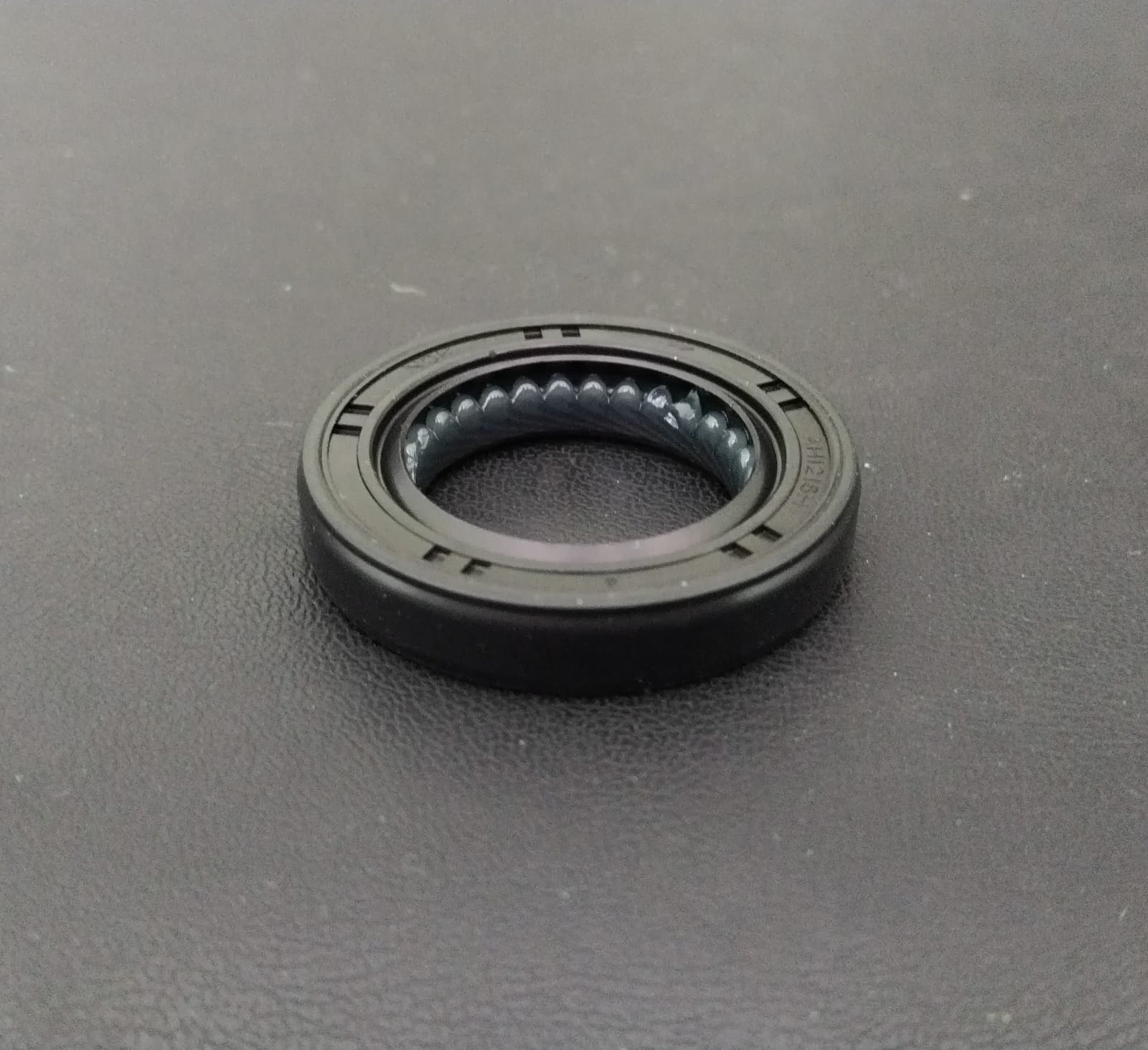 ATTITUD (3 cil.)
RETEN FLECHA DE MANDO
ORIGINAL
$190
