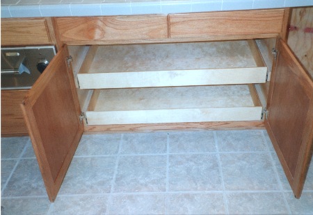 Wide Slide Out Drawers with extra strength 1/2" bottoms 