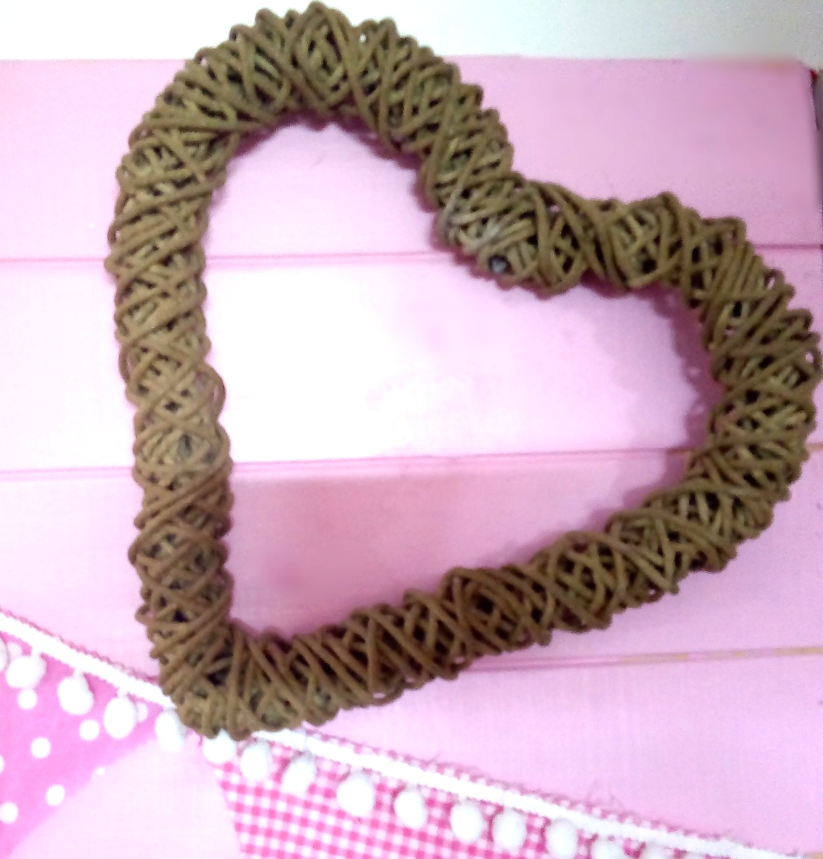 Corazón tejido
 Pequeño 
Medidas: 27cm X 27cm
Alquiler $ 10.000
