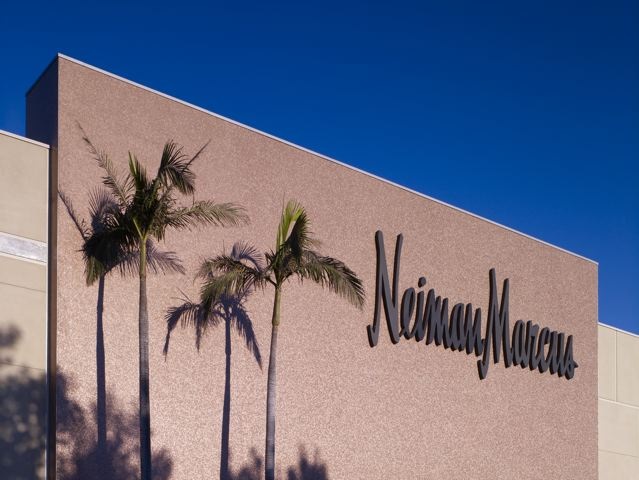 Neiman Marcus Topanga. ELS