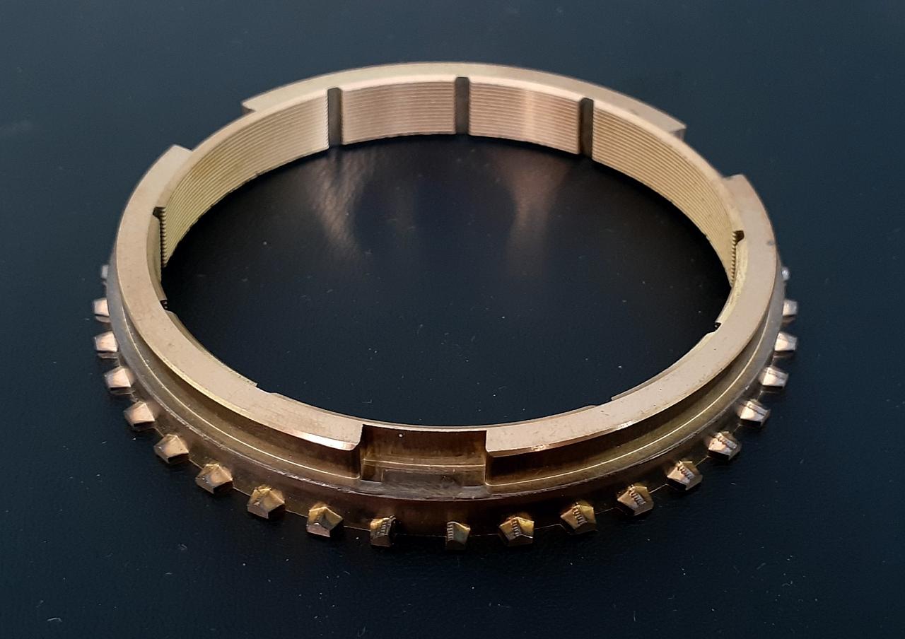 TOYOTA 
BRONCE 
DESTAPADO
3RA
$200