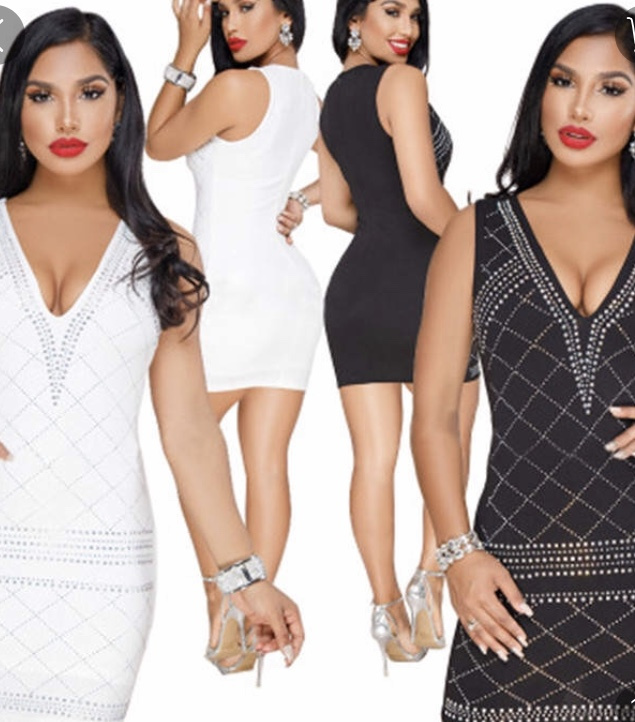 https://0201.nccdn.net/4_2/000/000/05e/0e7/Vestido-fiesta-negro-y-blanco-con-apliques-plateados-635x722.jpg