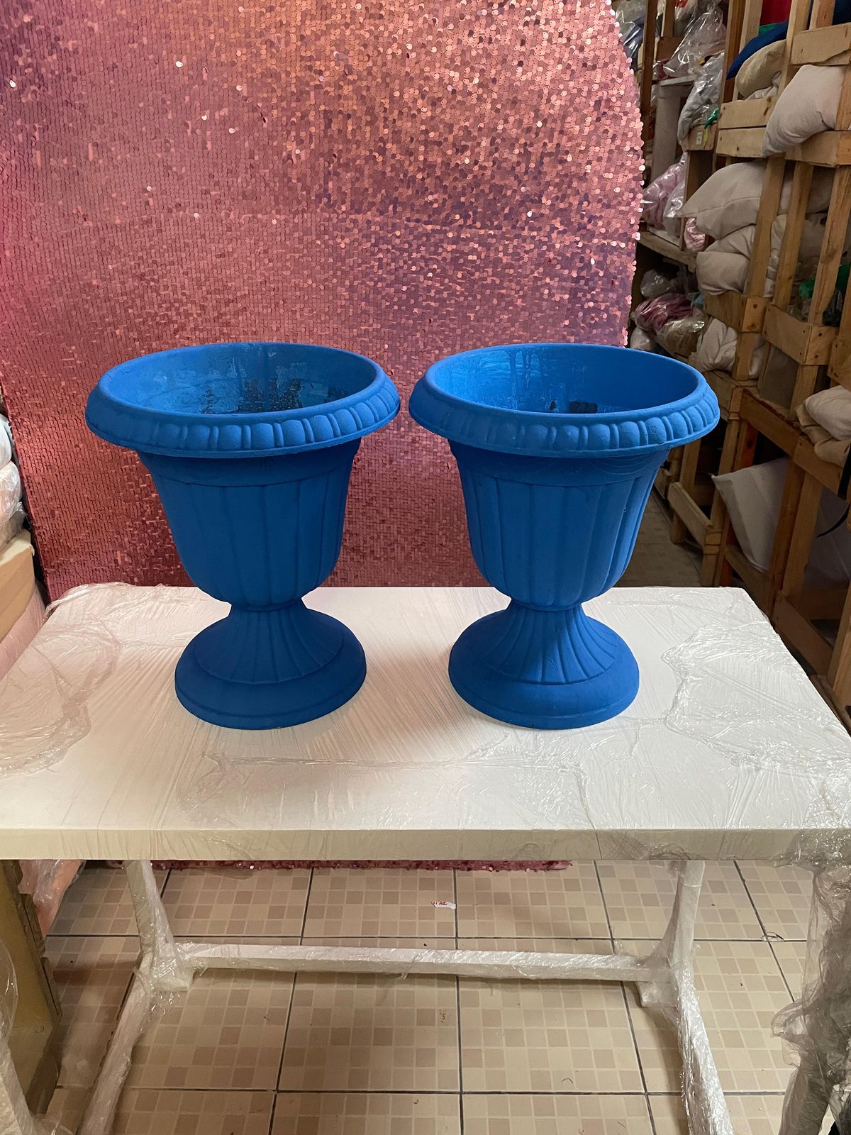 Florero Imperial #
Medidas 29 cm de Altura 
22 cm de Diámetro 
$ 20.000 