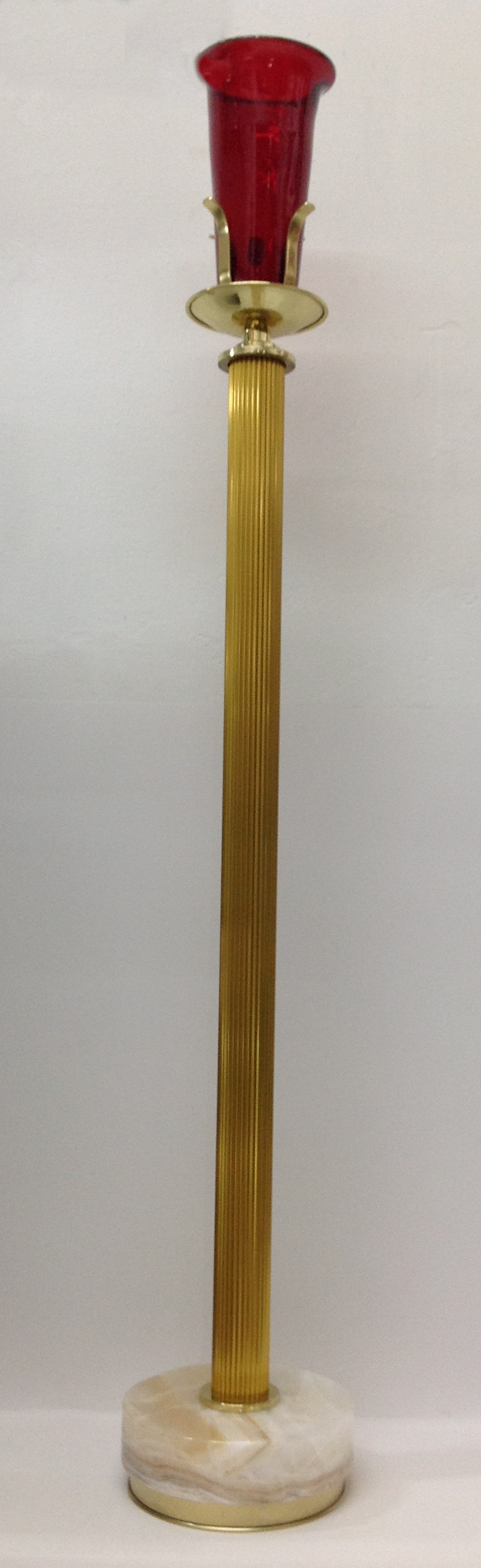 CANDELERO DE ALUMINIO CON BASE DE ONIX DE 1MT.

preguntar por existencias.