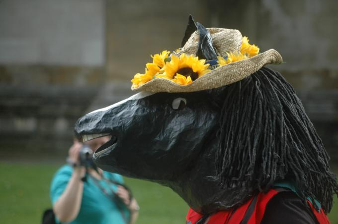 Gee Gee Den outside Westminster Abbey
