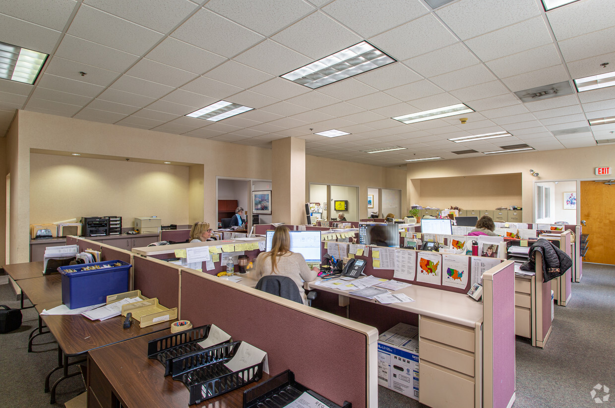 https://0201.nccdn.net/4_2/000/000/060/85f/ff-office-cs-2.jpg