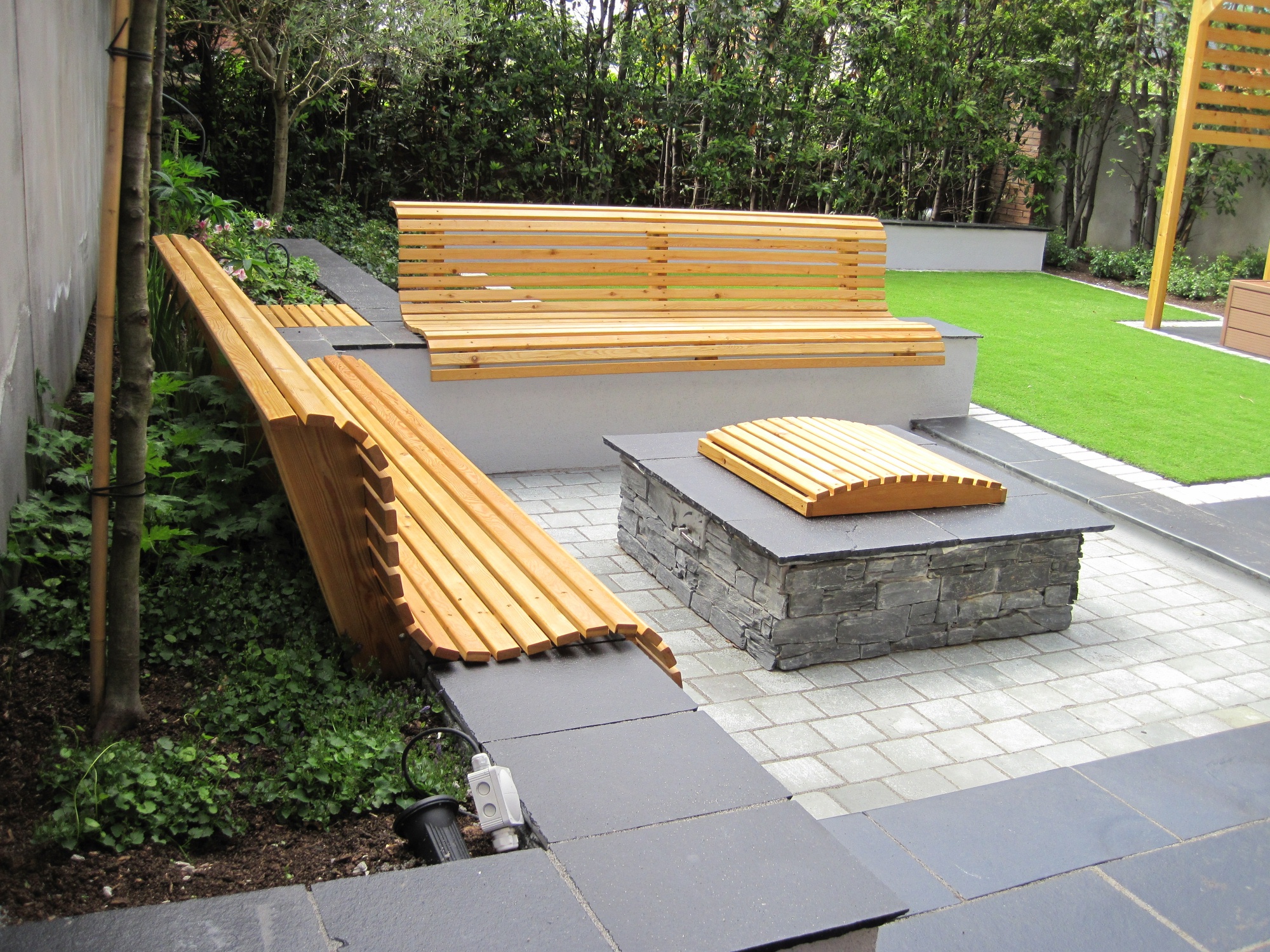 Garden Seating with Fire Pit in Garden Design