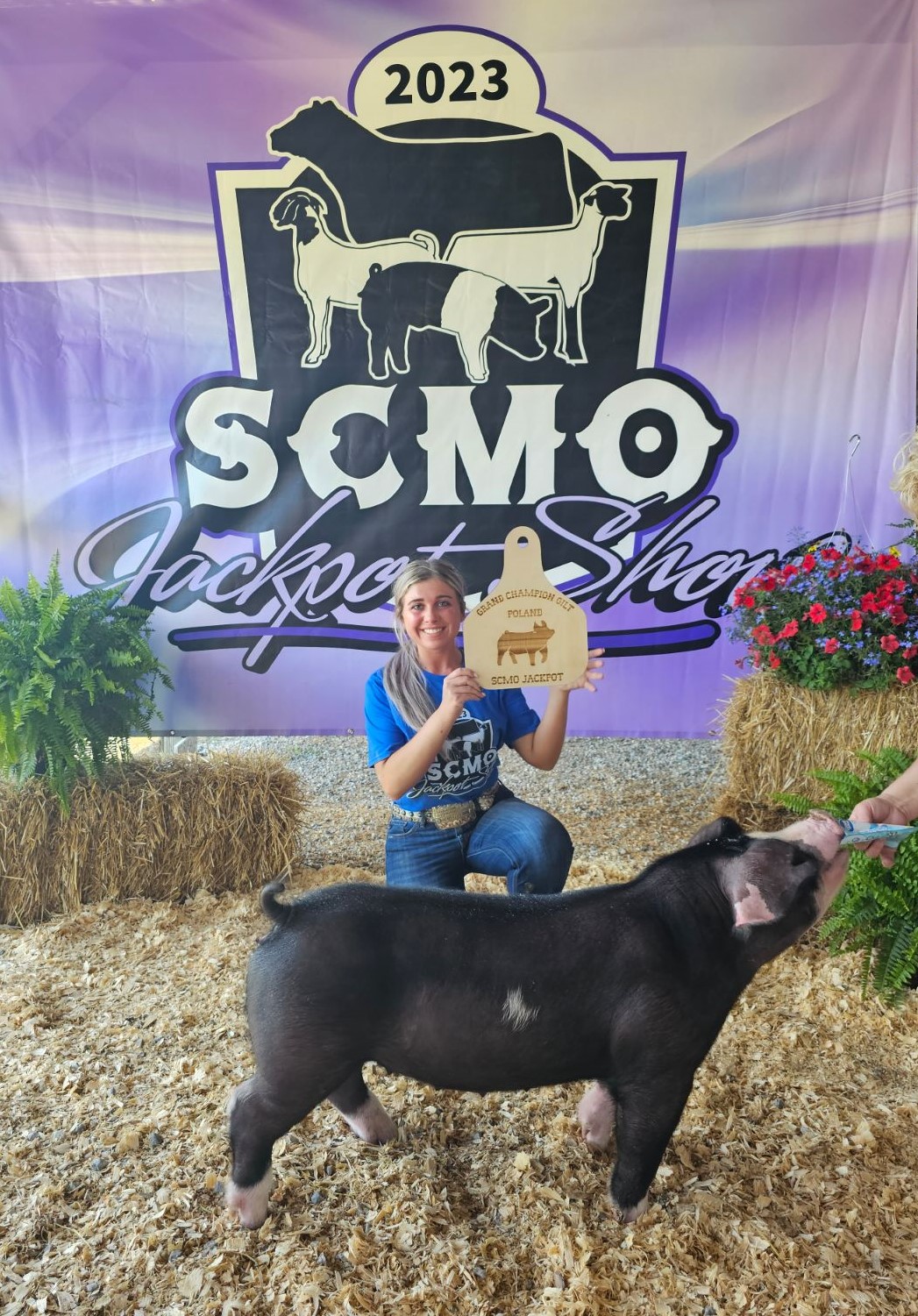 Lena Stricklin
2023 SCMO Jackpot Show
Grand Champion 
Poland China Gilt