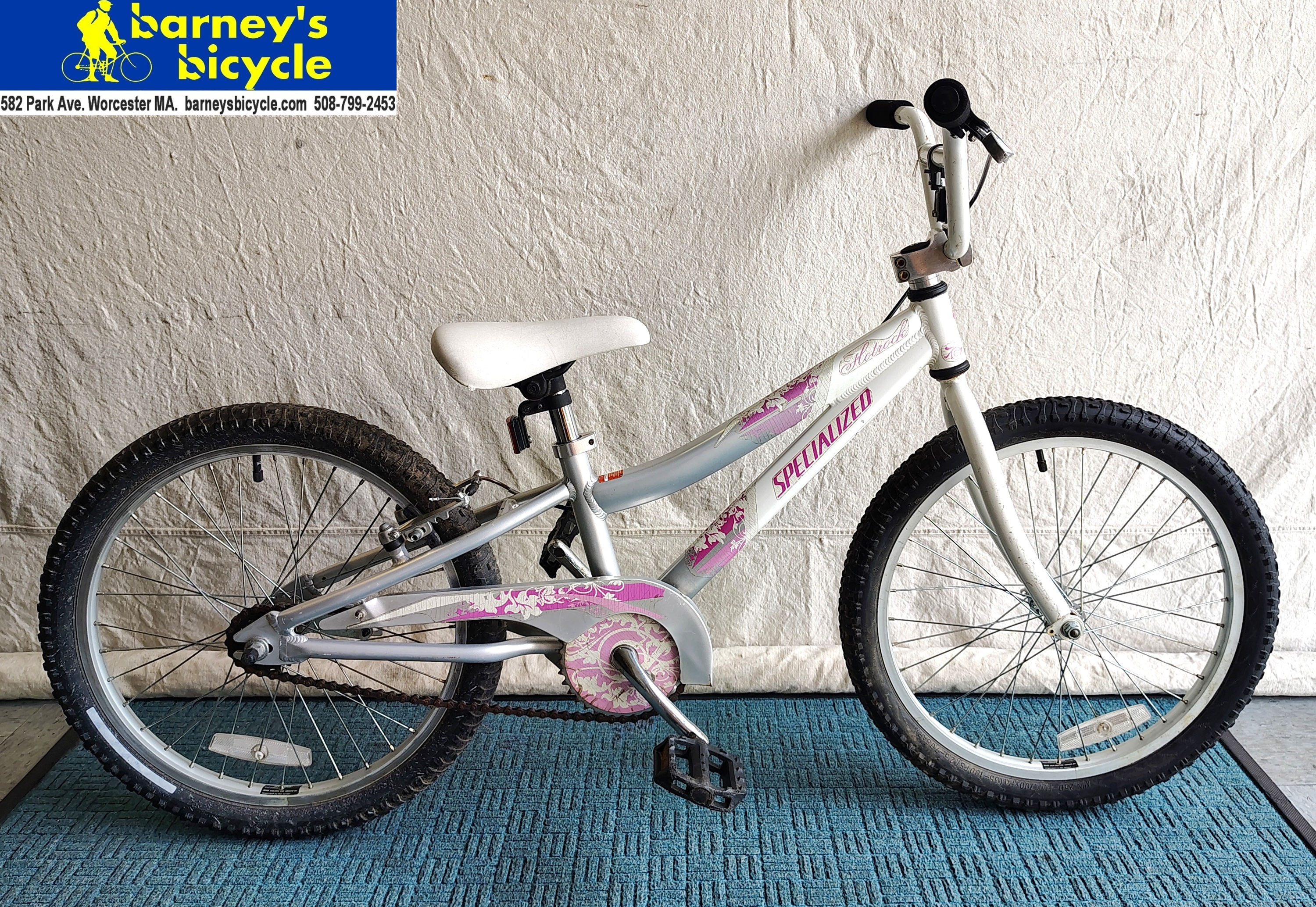 Specialized Hotrock 20
Wheel Size: 20"/ Ages 6-9/ Speeds: 1spd
Price: $179.00  (Professionally Tuned)

