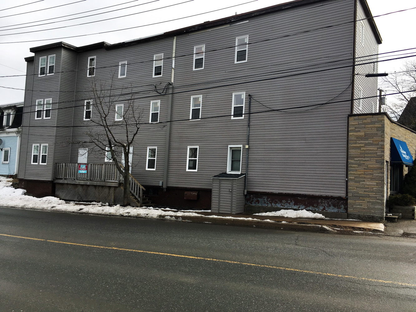 174 Adelaide
Building Exterior