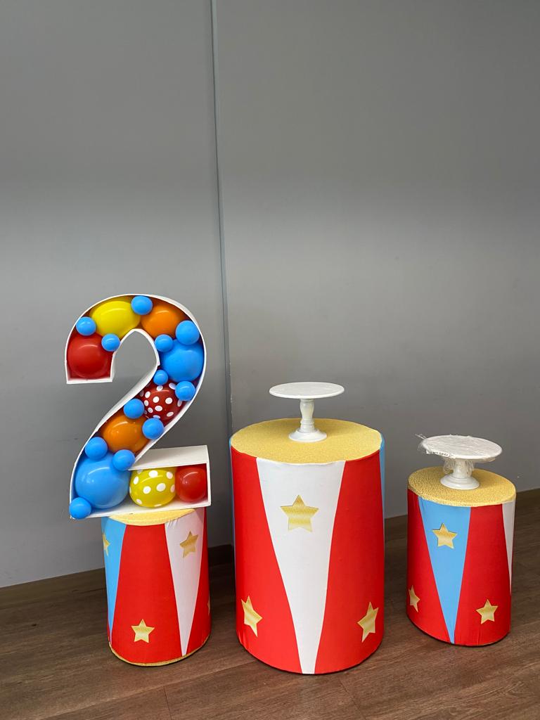 Cilindro Temático de Circo
Principal 60, 5D X 80CM Altur
Pequeño 40, 5D X 58 CM Altura.
$60.000
Precio Unitario