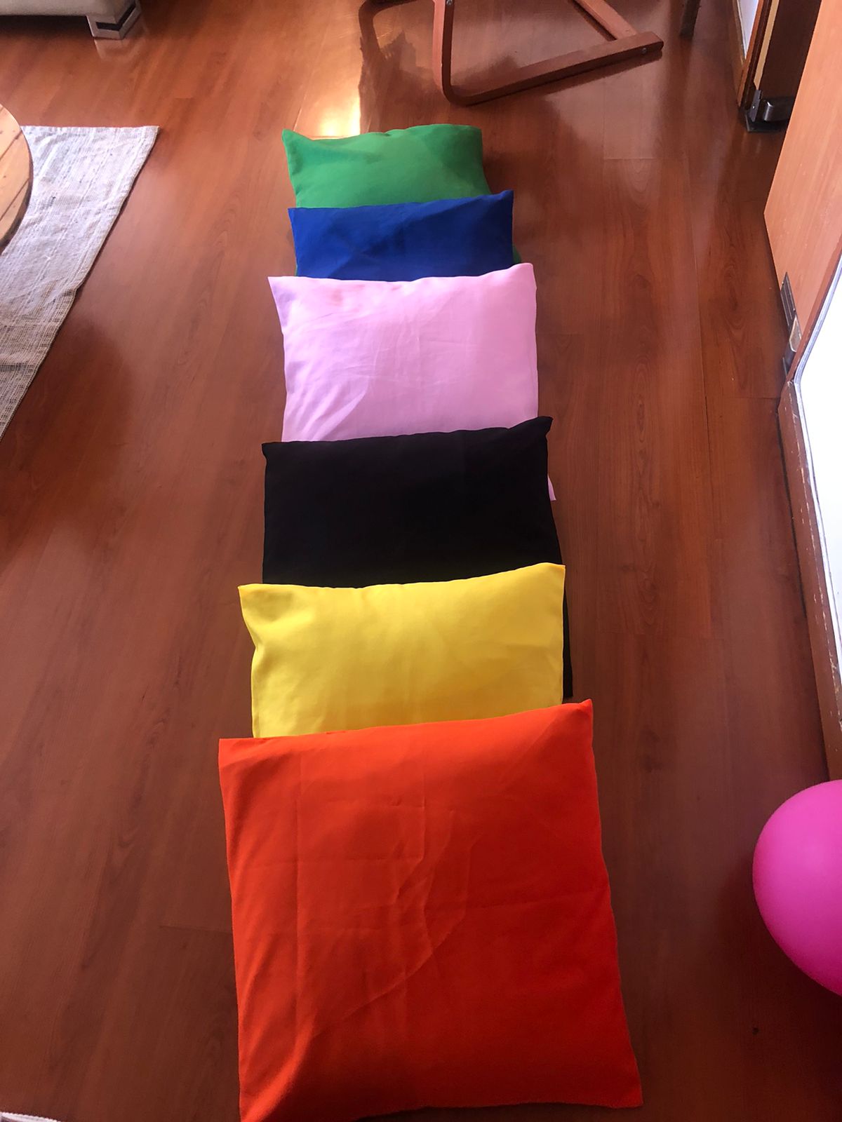 Cojines en tela
44cm x 44cm
Alquiler $ 5.000