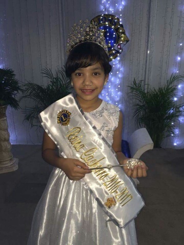 NALLELY ALEJANDRA BRACAMONTE CANO
I REINA CACHORRO 
HIJA DE:
C.L. JULIO A. BRACAMONTE MORENO
C.L. NALLELY CANO