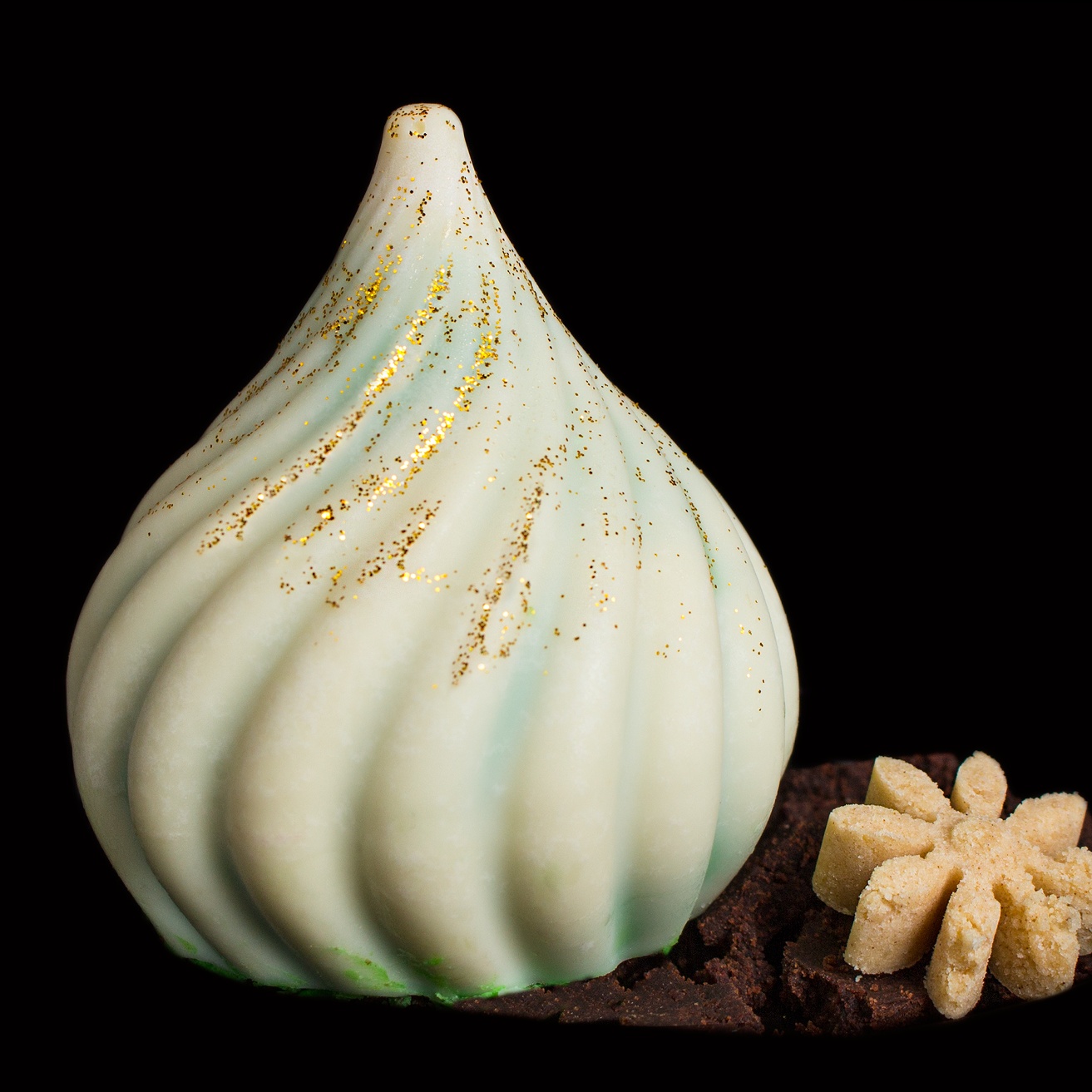 Russian tale
Relleno de pandan queso, centro de cerezas y pan de chocolate.