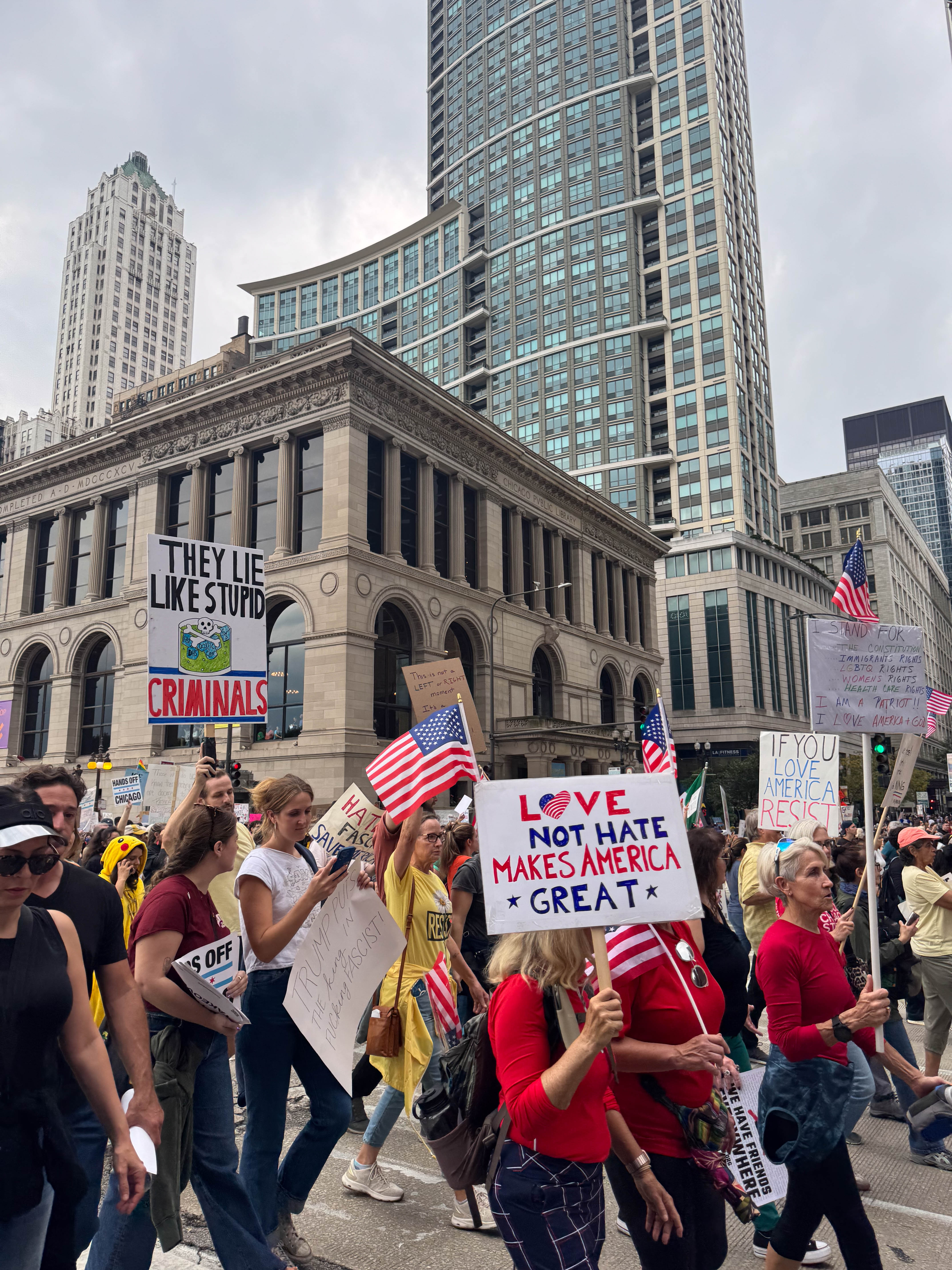 https://0201.nccdn.net/4_2/000/000/064/d40/chicago-order-82.jpg