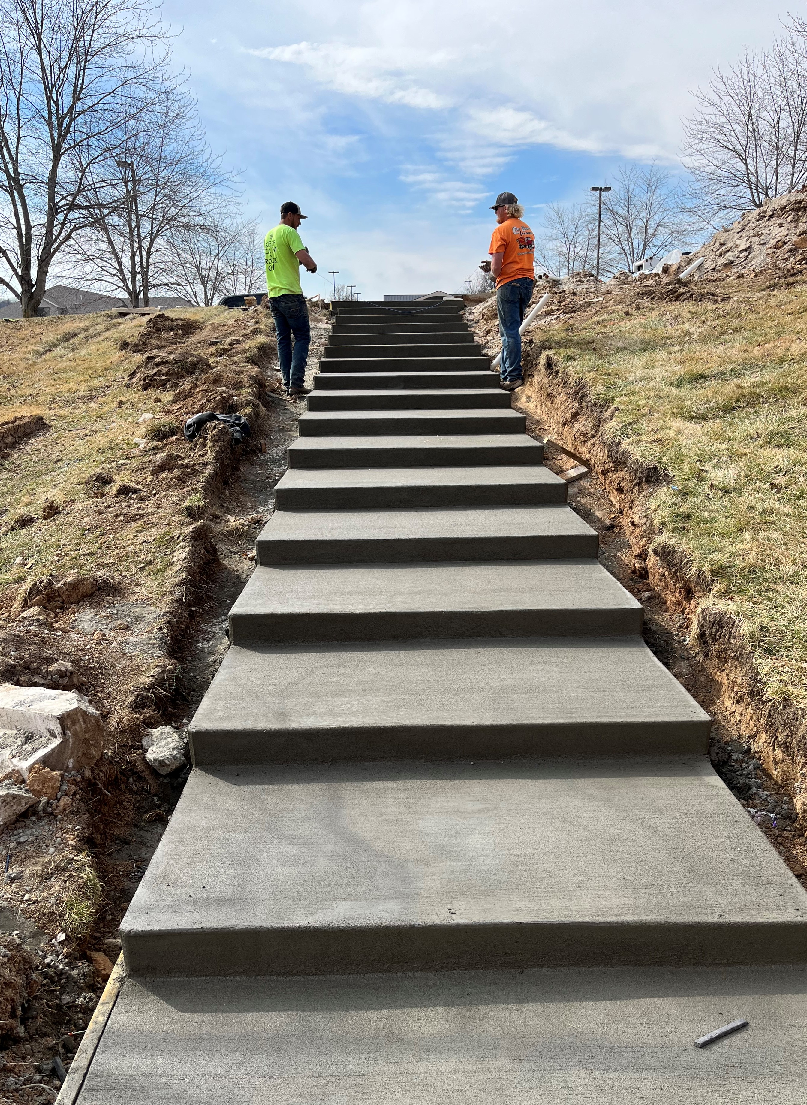 https://0201.nccdn.net/4_2/000/000/064/d40/stairs-at-gibbs.jpg