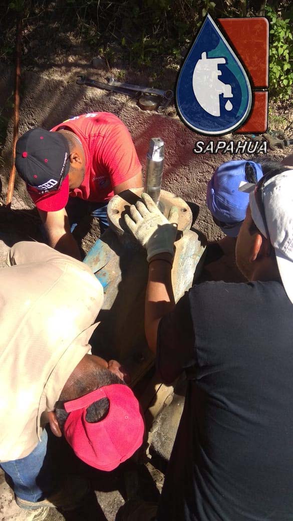 COLOCACIÓN DEL VÁSTAGO EN LA VÁLVULA DE 16", CALLE  PARTIDA MILITAR, COL. MILITAR