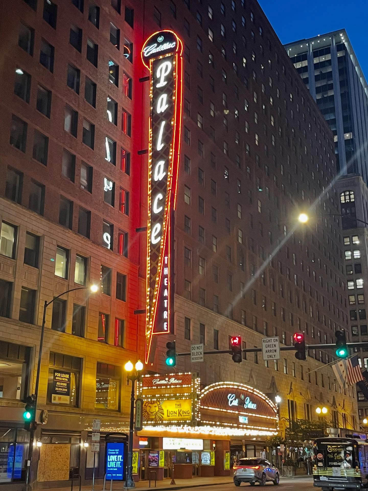 https://0201.nccdn.net/4_2/000/000/06b/a1b/chicago-order-84.jpg