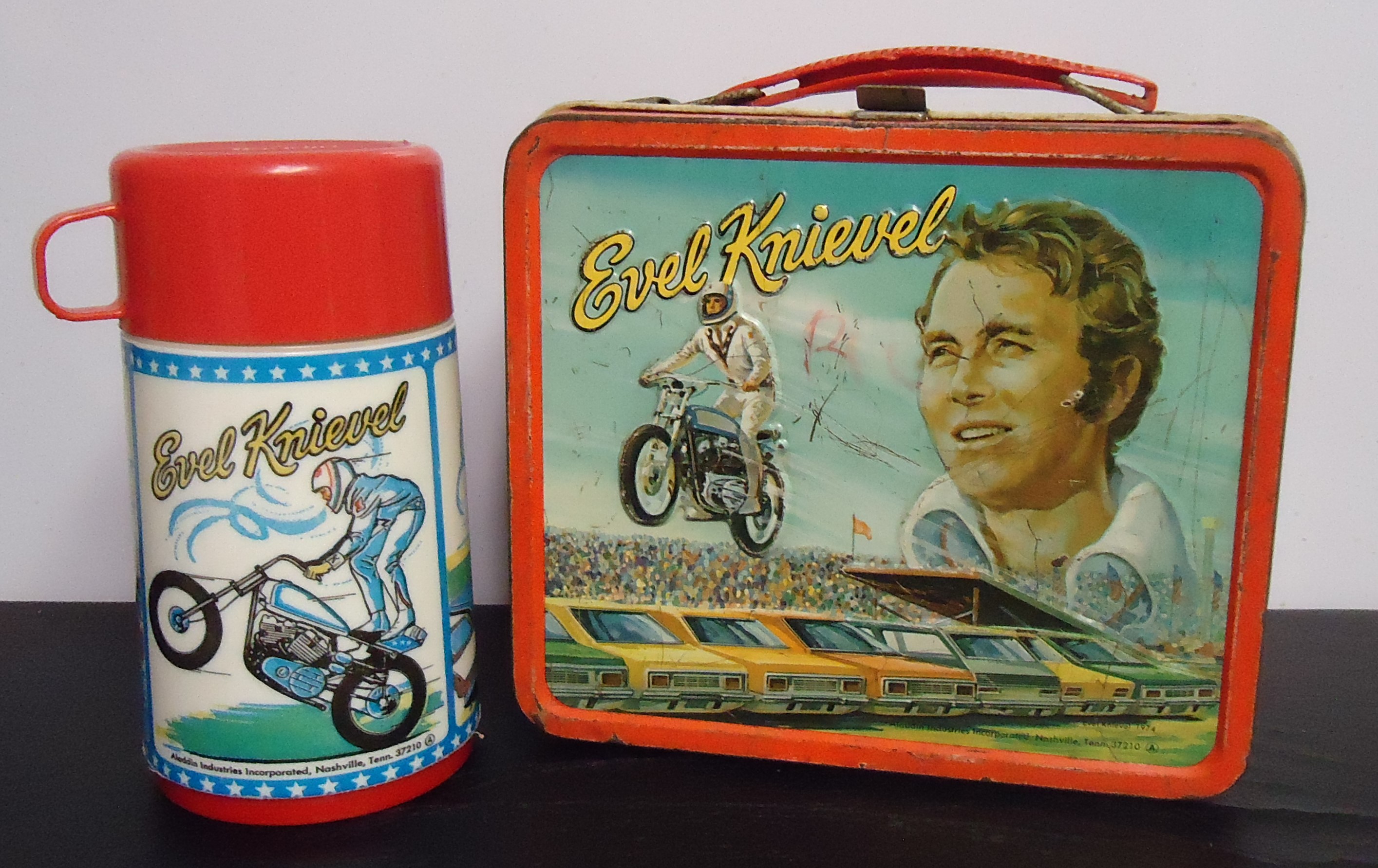 (1) "Evel Knievel" Metal Lunch Box
W/ Thermos
$200.00