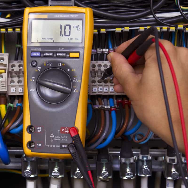 Grúas y Maniobras Precisas - Instalación eléctrica