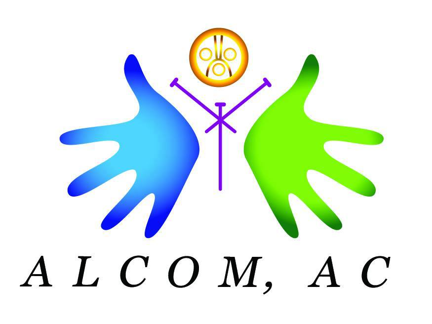 Logotipo de ALCOM AC con manos azules y verdes y símbolo dorado en el centro.