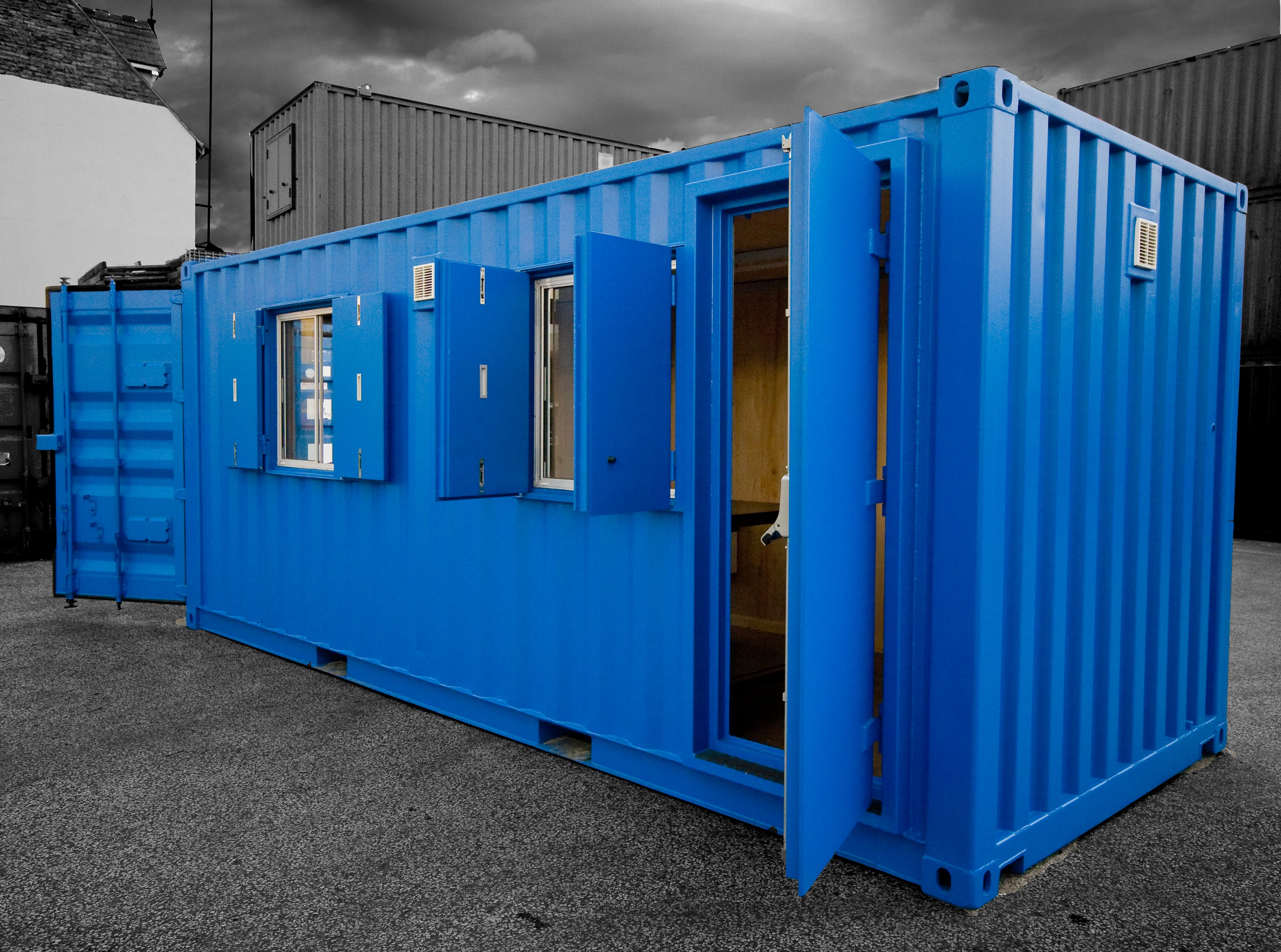 site cabins from shipping containers
