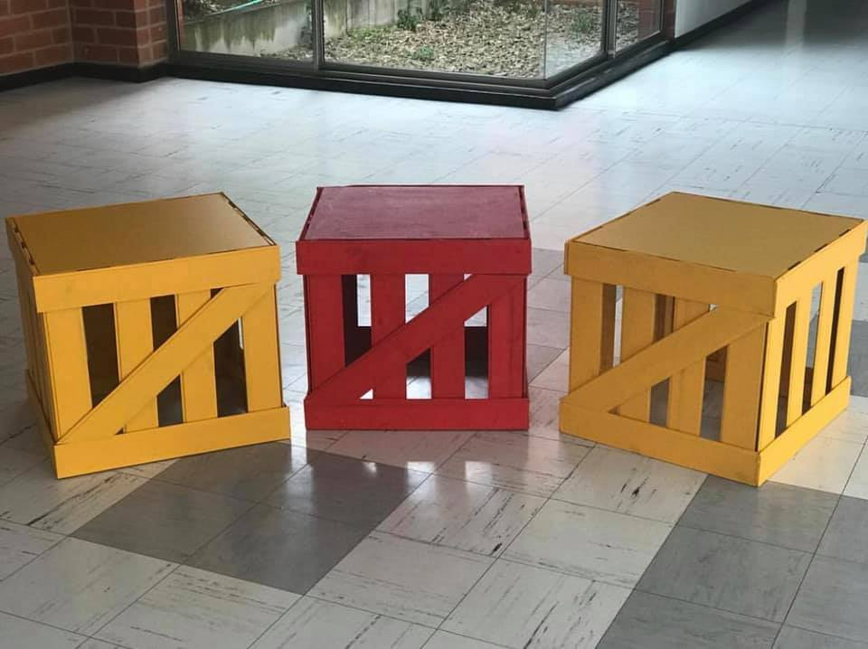 Guacal Gigante Color Madera
$35.000 ( AMARILLO,ROJO )
51cm Alto
58cmX54cm