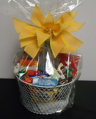 (24)  "Goodie" Basket
$30.00 & Up