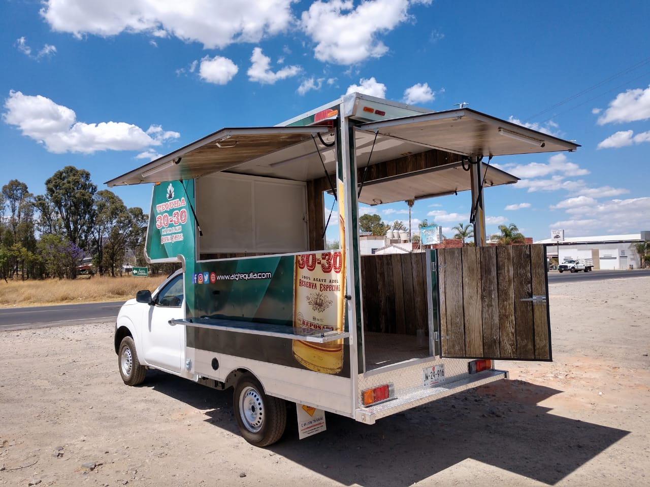 campers volado chasis nissan  