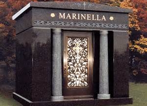 https://0201.nccdn.net/4_2/000/000/071/260/05-3a-mausoleum.jpg