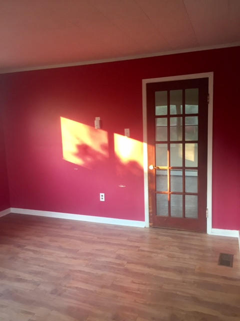 Living Room 
Photo 2