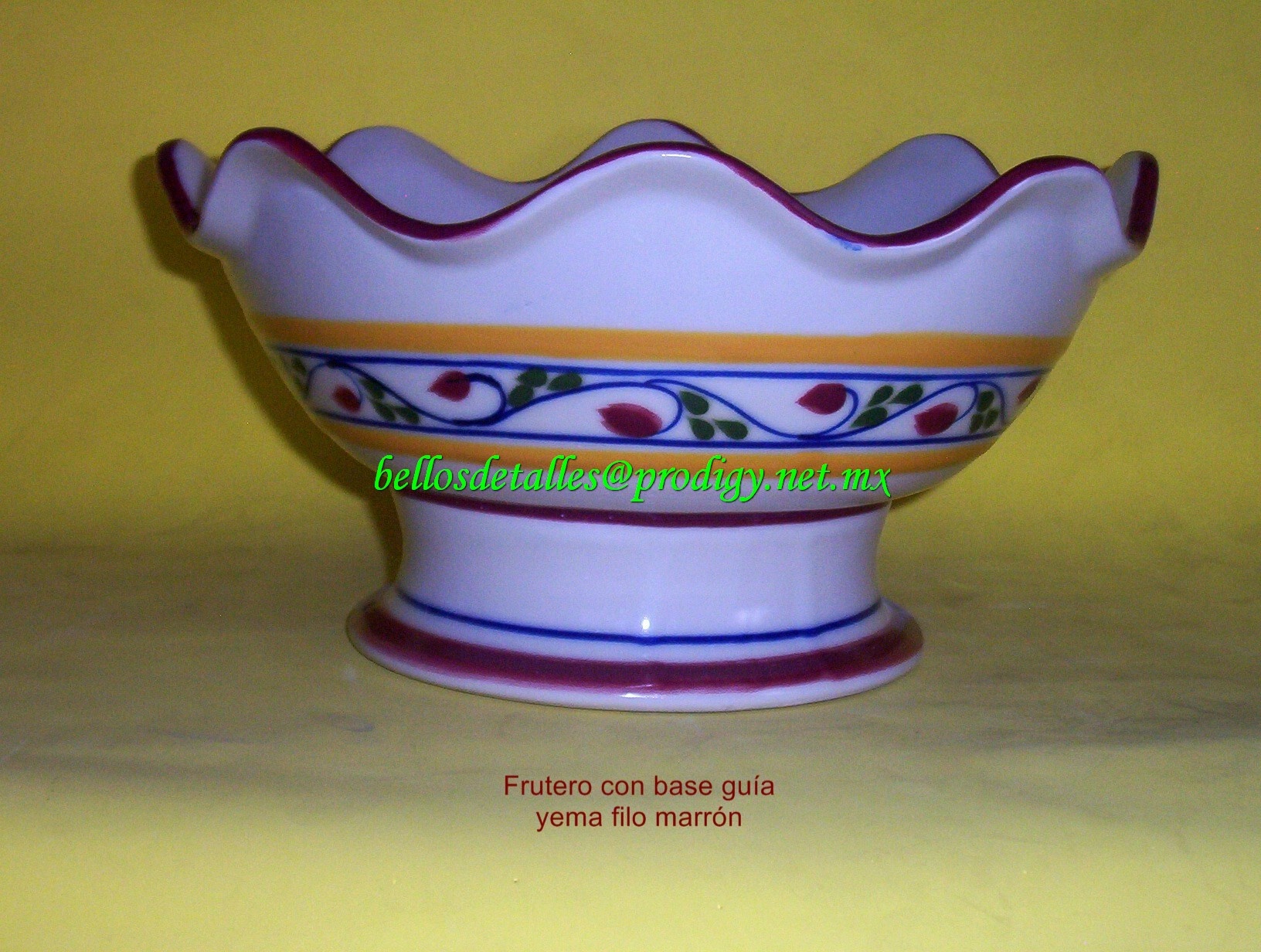 https://0201.nccdn.net/4_2/000/000/071/260/Frutero-con-base-gu--a-yema-filo-marr--n-1632x1232.jpg