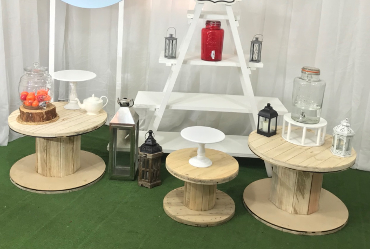 Carretes Mediano
45cm Alto x 65cm Diámetro $40.000
Pequeño
38,5cm Alto x 58n Diámetro $ 30.000